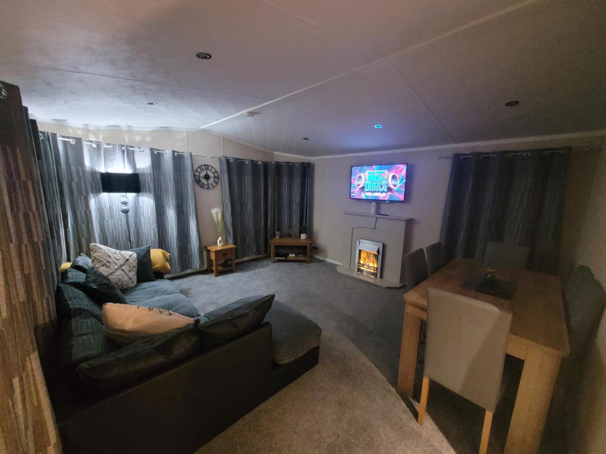 Holiday home Cherry Blossom Retreat